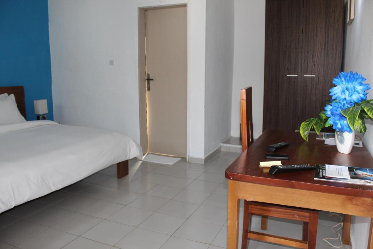 Complexe Hotelier Olympe 코로고 외부 사진